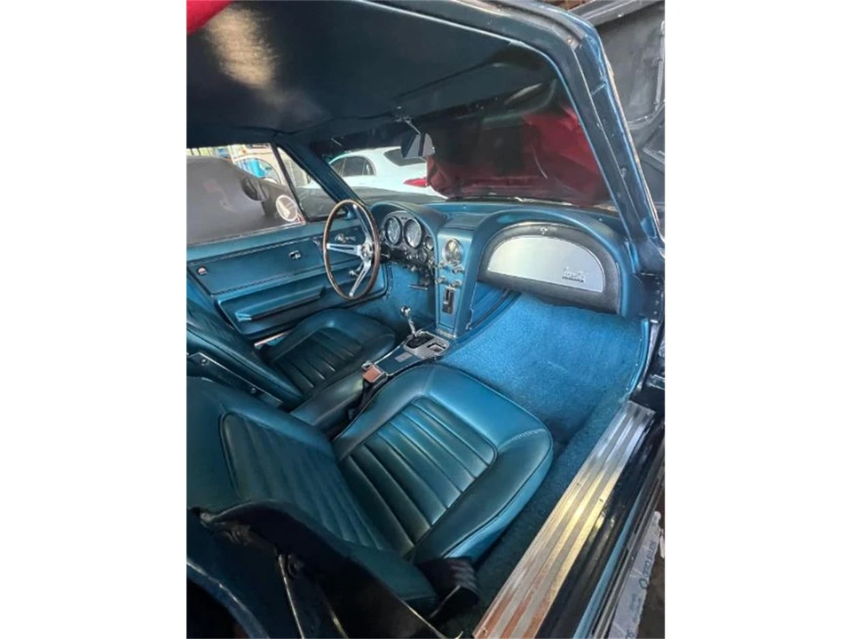 1966 Chevrolet Corvette C2 - Image 3 of 22