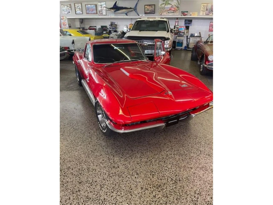 1966 Chevrolet Corvette C2 - Image 2 of 13