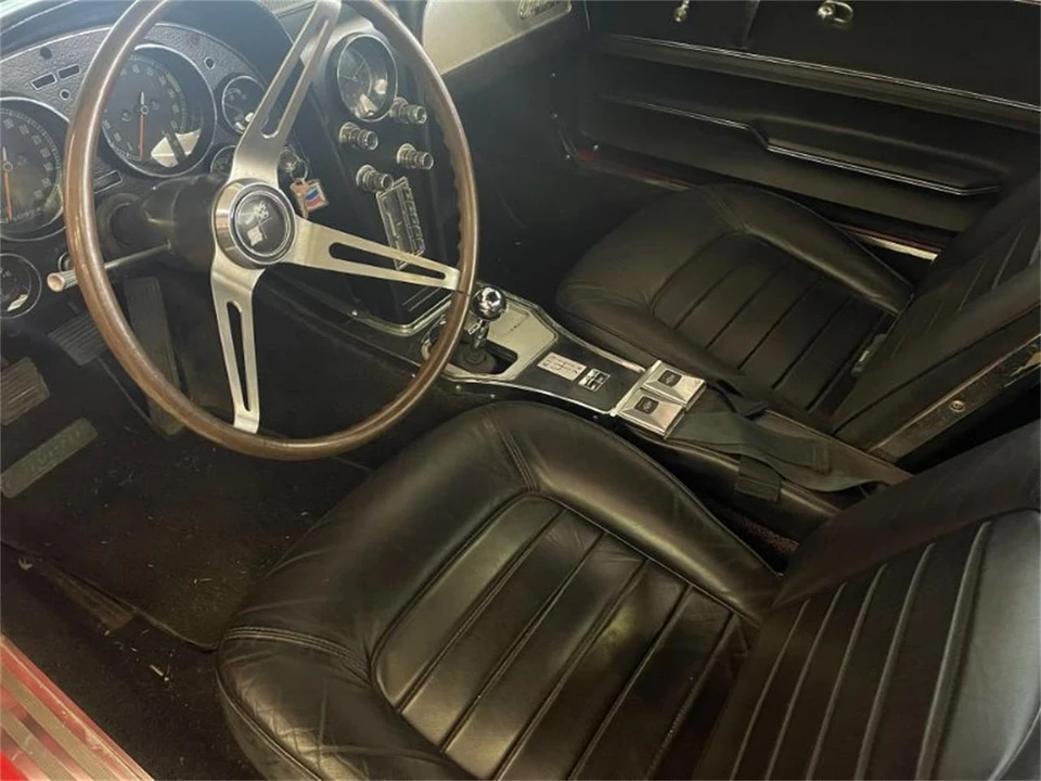 1966 Chevrolet Corvette C2 - Image 10 of 13