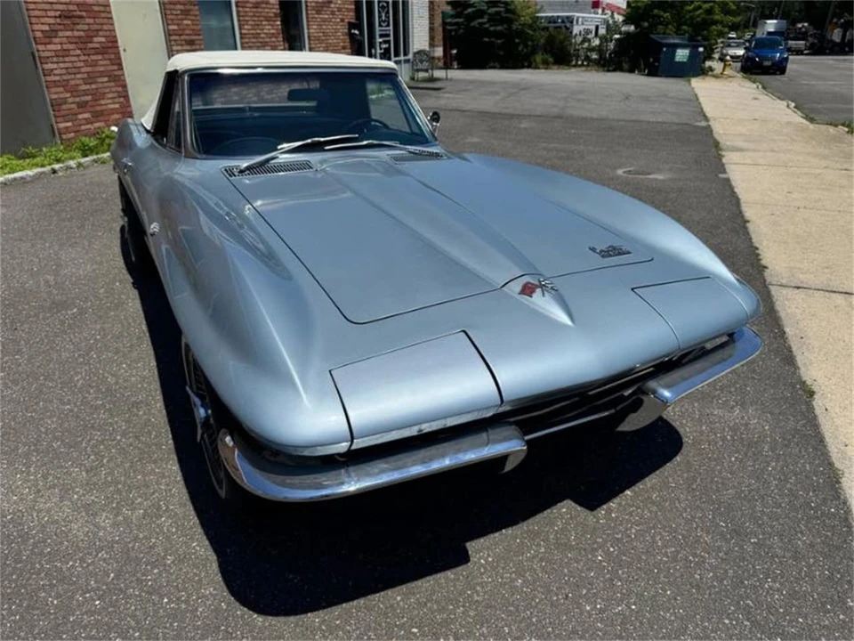 1966 Chevrolet Corvette C2 - Image 9 of 20