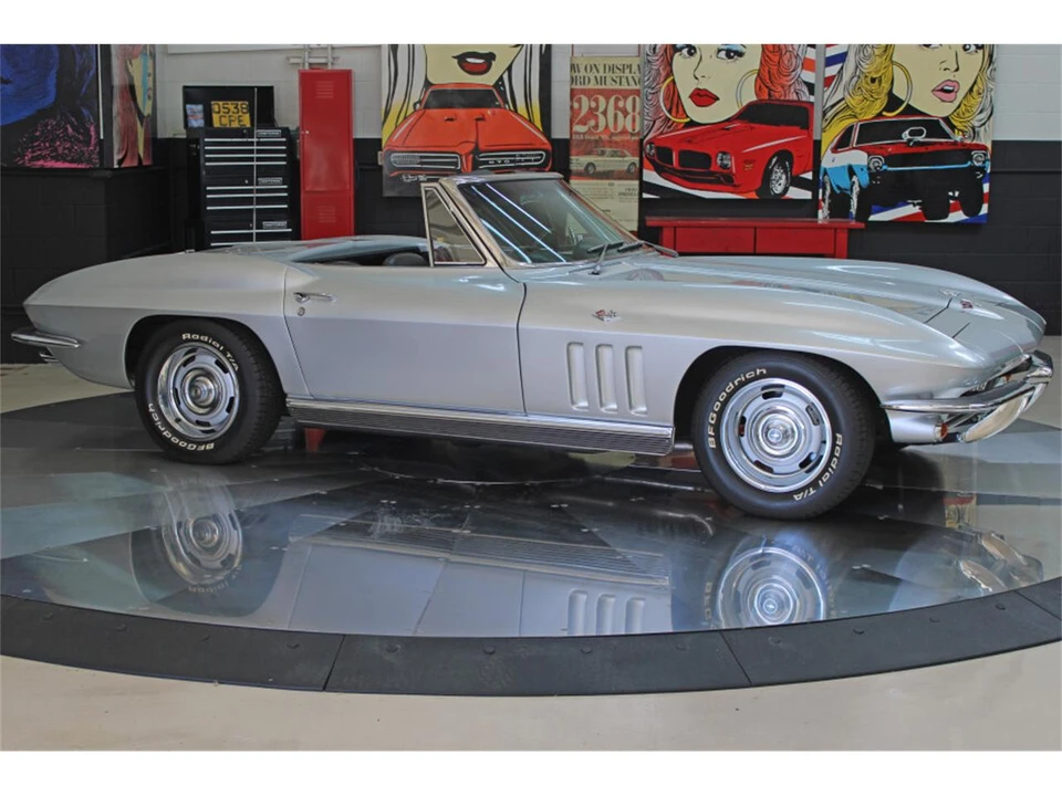 1966 Chevrolet Corvette C2 427 - Image 10 of 31