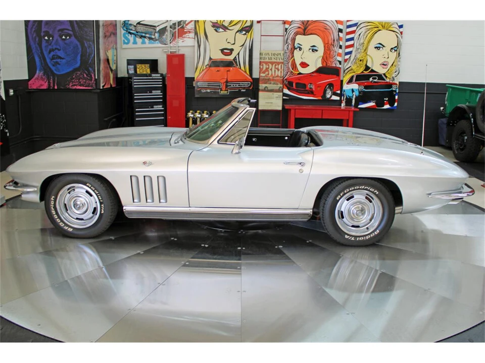 1966 Chevrolet Corvette C2 427 - Image 15 of 31