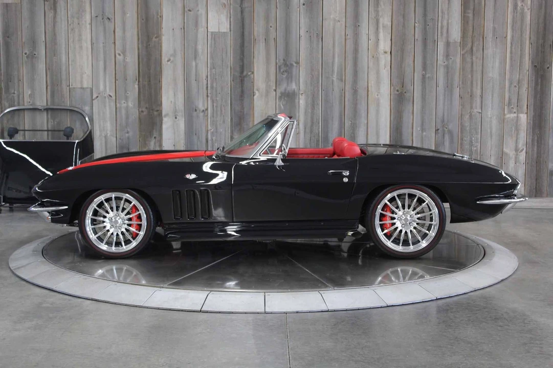 1966 Chevrolet Corvette C2 - Image 2 of 31