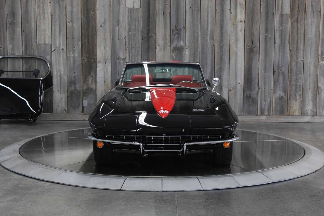 1966 Chevrolet Corvette C2 - Image 7 of 31