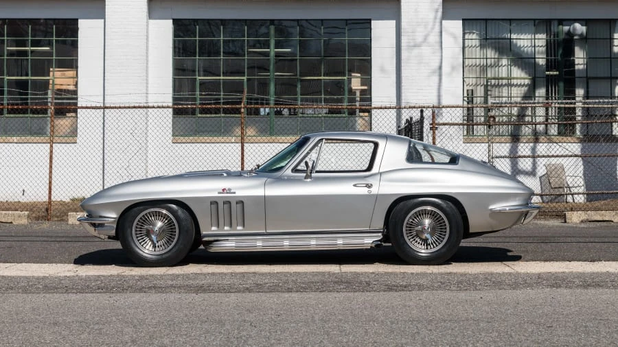 1966 Chevrolet Corvette C2 - Image 2 of 20