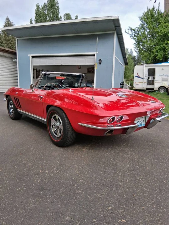 1966 Chevrolet Corvette C2 - Image 8 of 17