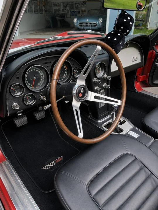 1966 Chevrolet Corvette C2 - Image 4 of 17