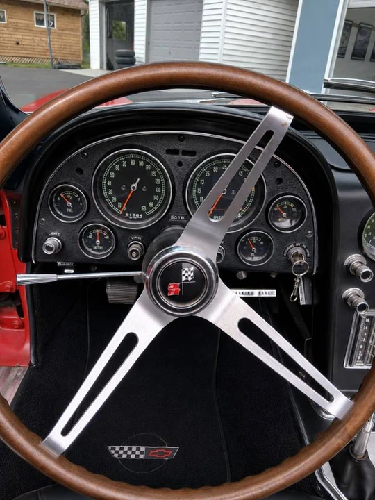 1966 Chevrolet Corvette C2 - Image 16 of 17
