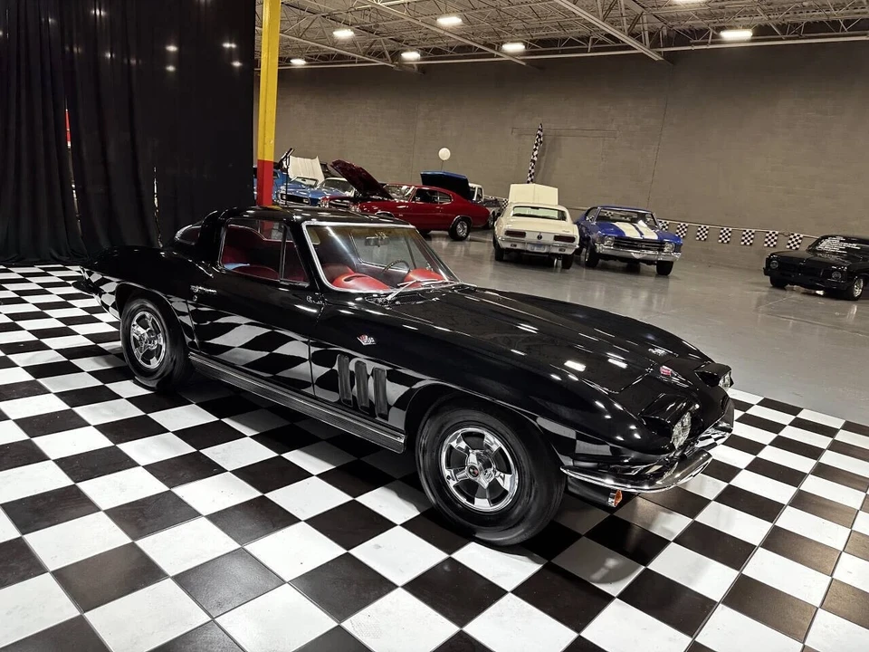 1966 Chevrolet Corvette C2 - Image 7 of 21
