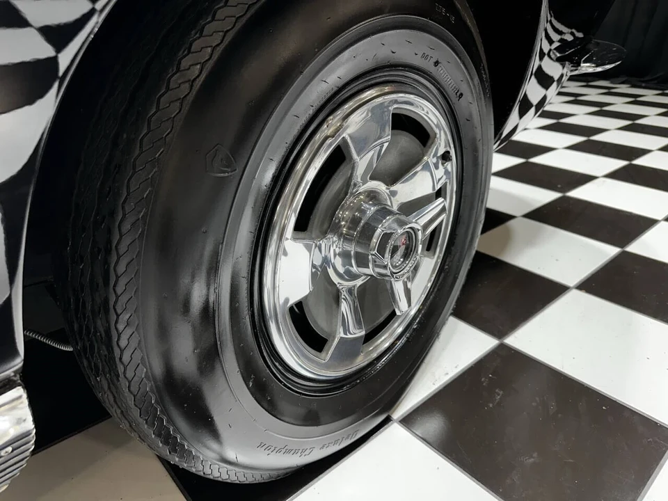 1966 Chevrolet Corvette C2 - Image 11 of 21