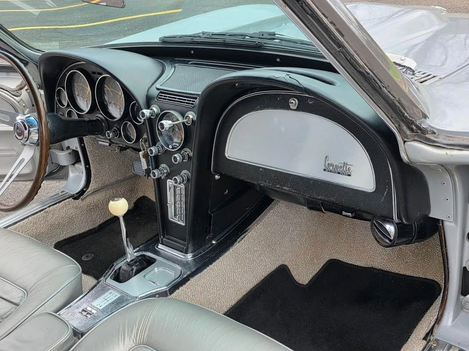 1966 Chevrolet Corvette C2 - Image 11 of 21