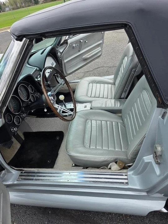 1966 Chevrolet Corvette C2 - Image 13 of 21