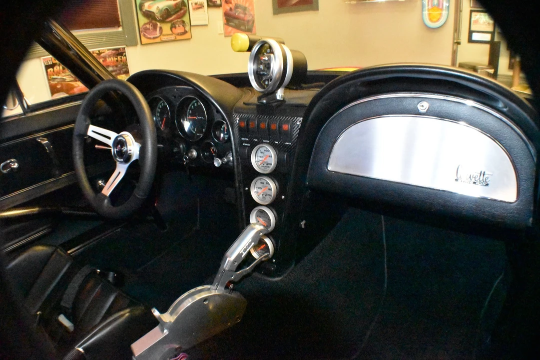 1966 Chevrolet Corvette C2 - Image 23 of 31