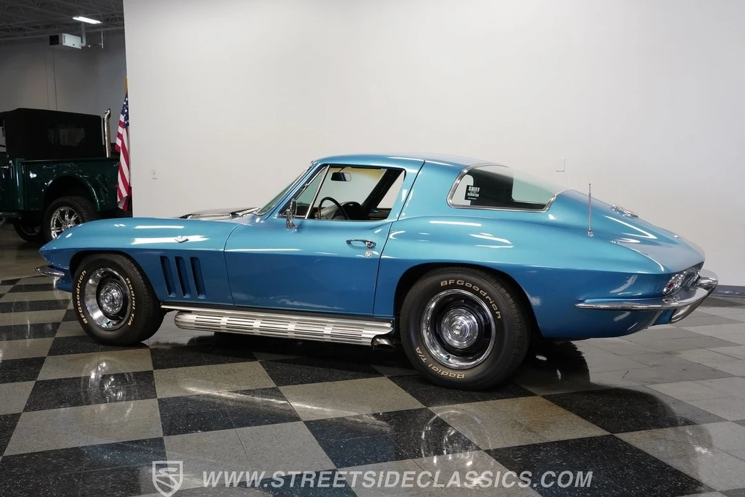 1966 Chevrolet Corvette C2 - Image 9 of 12