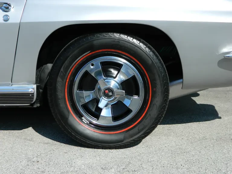 1966 Chevrolet Corvette C2 - Image 24 of 28