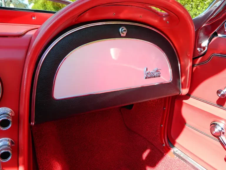 1966 Chevrolet Corvette C2 - Image 17 of 28