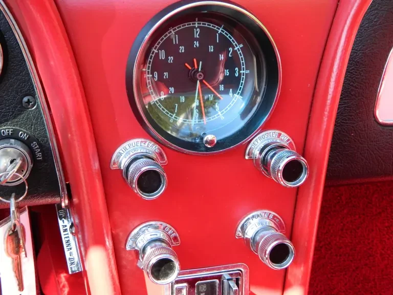 1966 Chevrolet Corvette C2 - Image 15 of 28