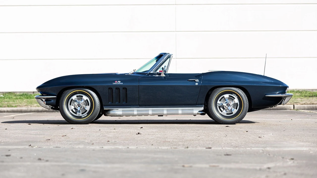 1966 Chevrolet Corvette C2 427 - Image 7 of 31