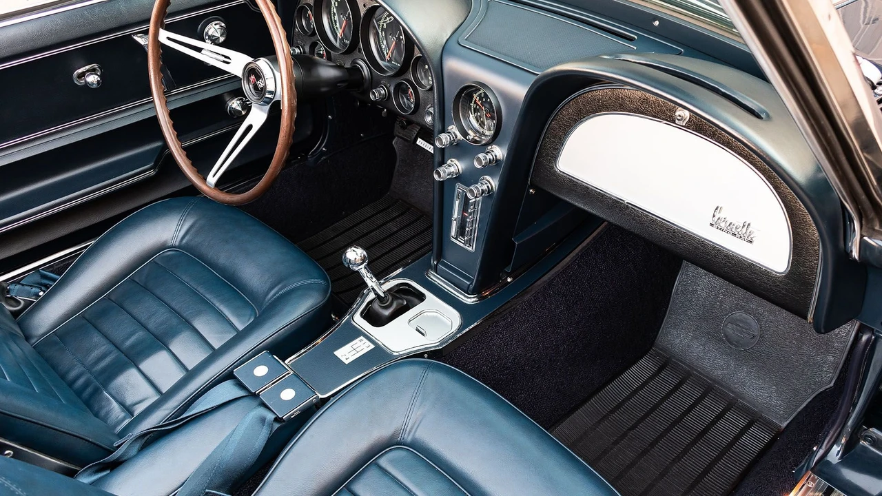 1966 Chevrolet Corvette C2 427 - Image 18 of 31