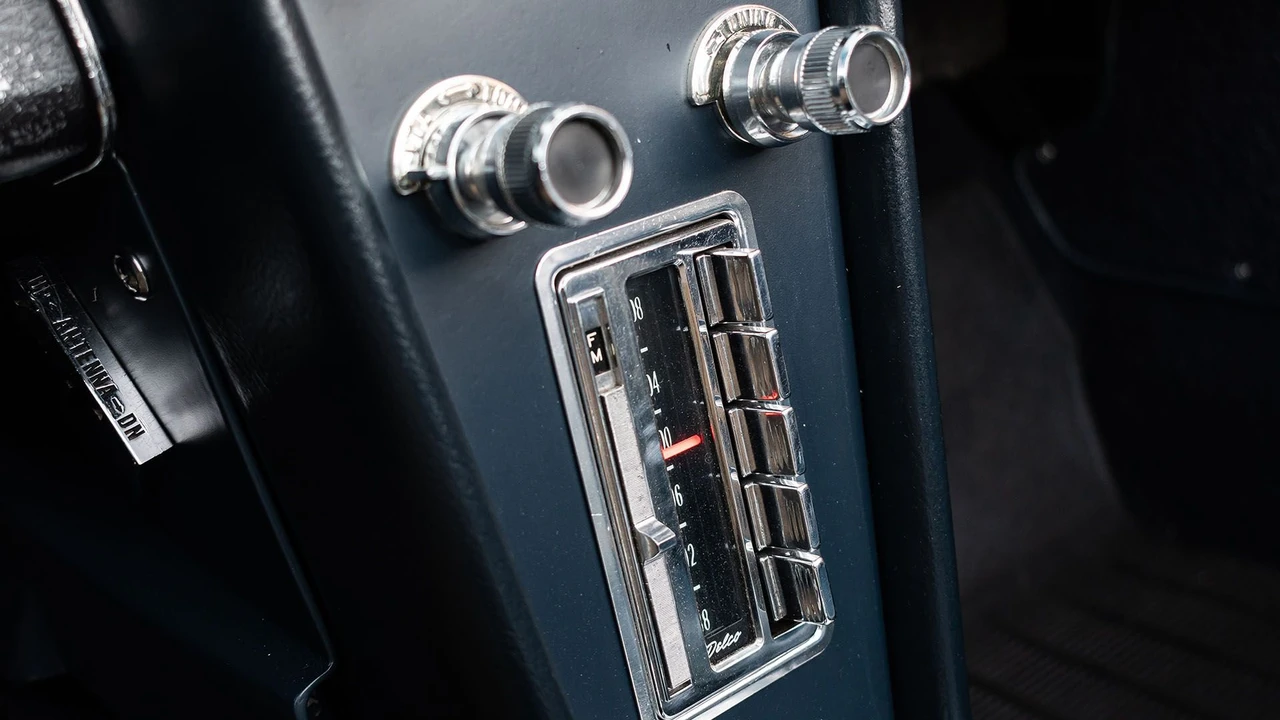 1966 Chevrolet Corvette C2 427 - Image 21 of 31
