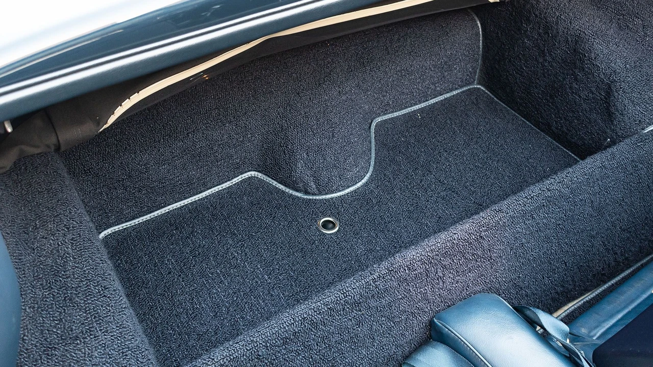 1966 Chevrolet Corvette C2 427 - Image 23 of 31
