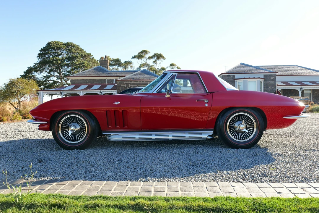 1966 Chevrolet Corvette C2 - Image 8 of 21