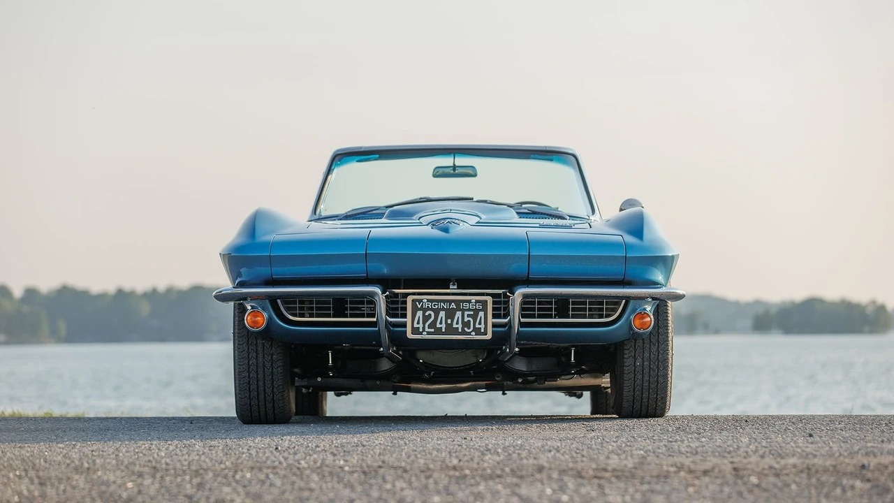 1966 Chevrolet Corvette C2 - Image 2 of 31