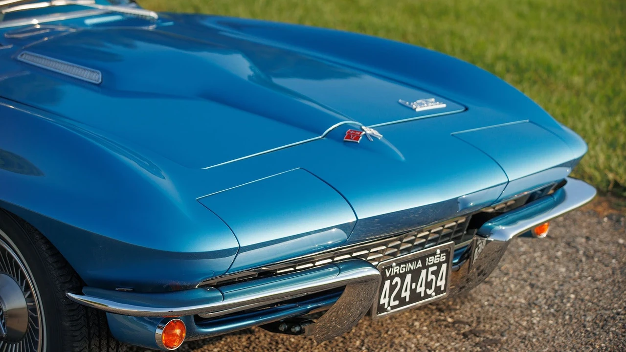 1966 Chevrolet Corvette C2 - Image 30 of 31