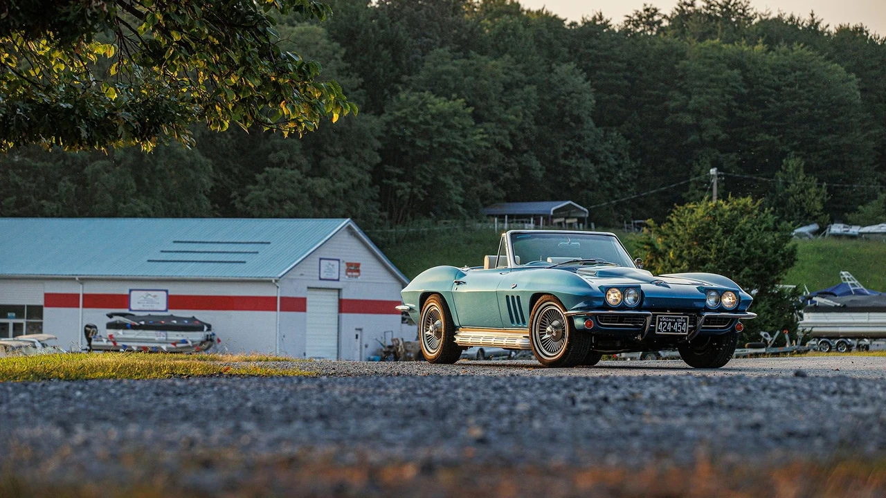 1966 Chevrolet Corvette C2 - Image 12 of 31