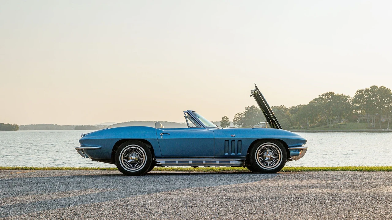 1966 Chevrolet Corvette C2 - Image 26 of 31