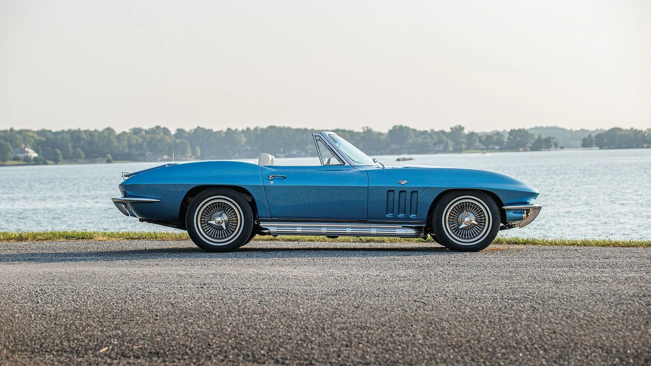 1966 Chevrolet Corvette C2 - Image 5 of 31