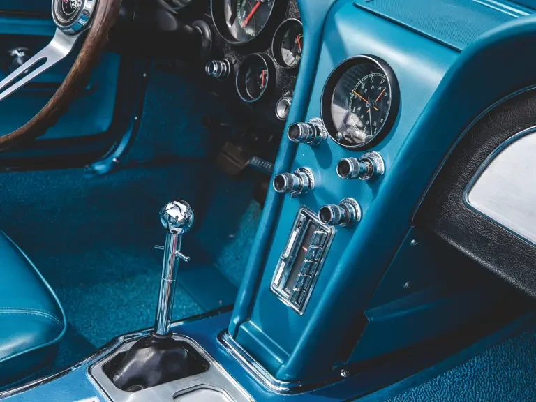 1966 Chevrolet Corvette C2 - Image 15 of 24