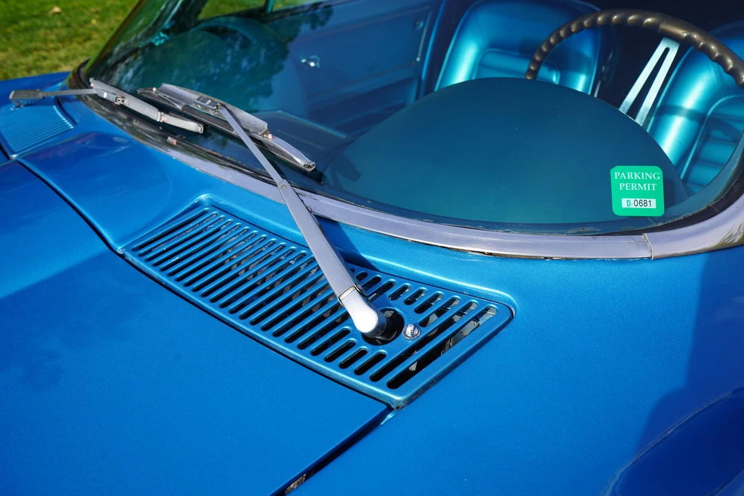 1966 Chevrolet Corvette C2 - Image 25 of 31