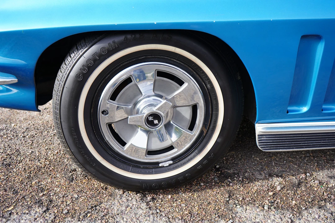 1966 Chevrolet Corvette C2 - Image 14 of 31