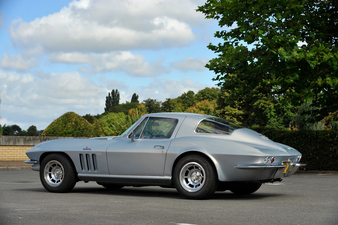 1966 Chevrolet Corvette C2 - Image 18 of 18
