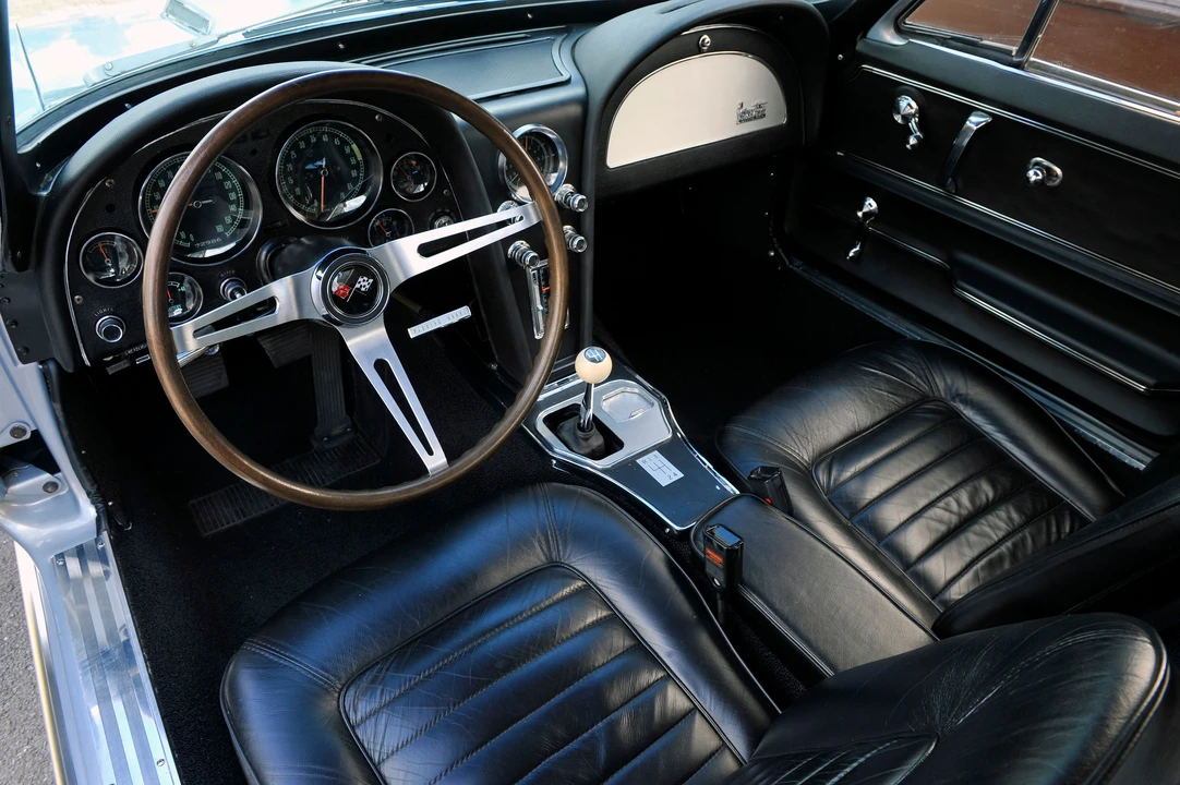 1966 Chevrolet Corvette C2 - Image 14 of 18