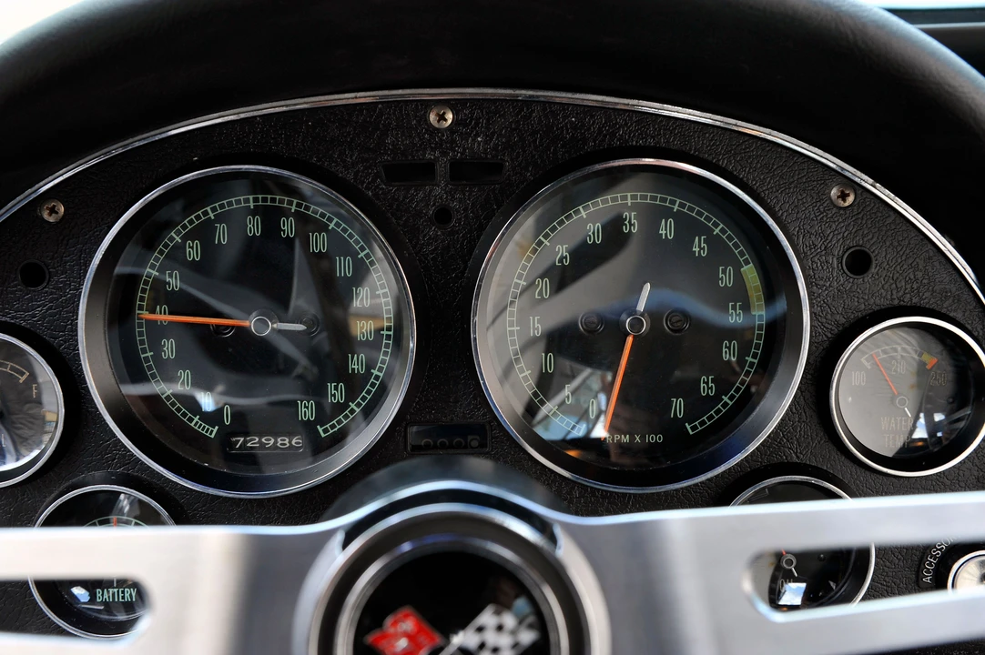 1966 Chevrolet Corvette C2 - Image 11 of 18