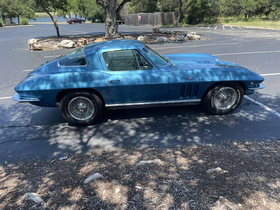 1966 Chevrolet Corvette C2 - Image 12 of 31