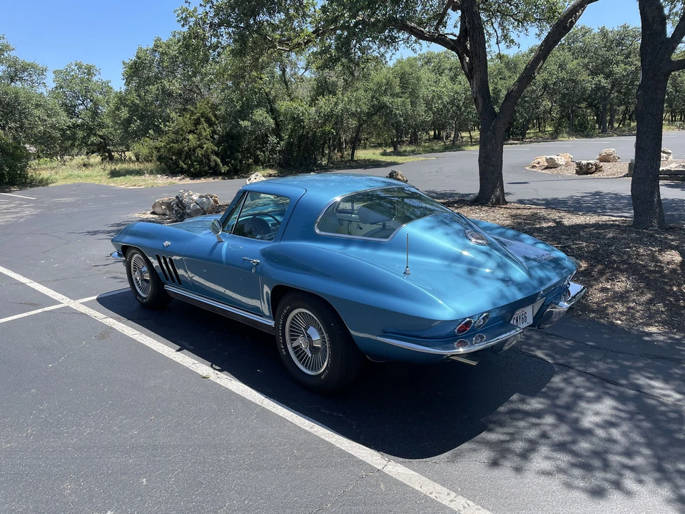 1966 Chevrolet Corvette C2 - Image 14 of 31
