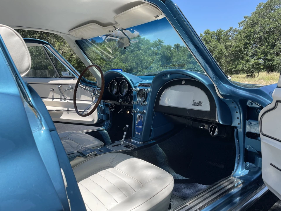 1966 Chevrolet Corvette C2 - Image 19 of 31
