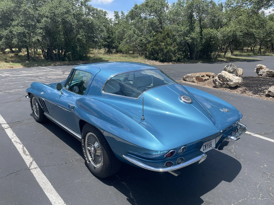 1966 Chevrolet Corvette C2 - Image 2 of 31
