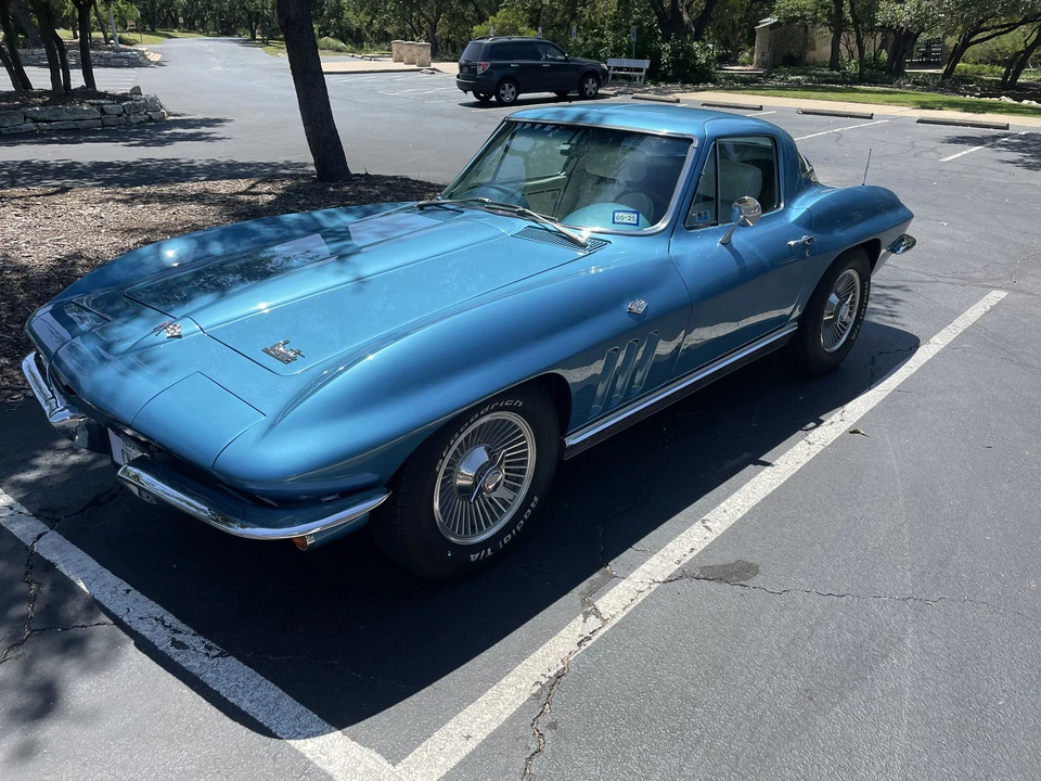 1966 Chevrolet Corvette C2 - Image 4 of 31