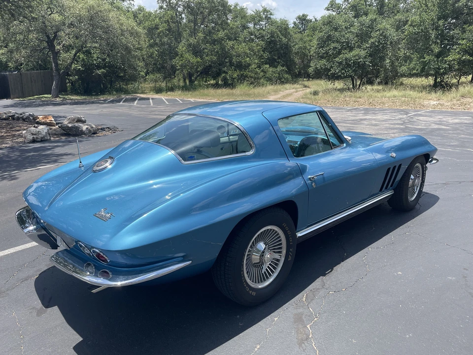 1966 Chevrolet Corvette C2 - Image 7 of 31