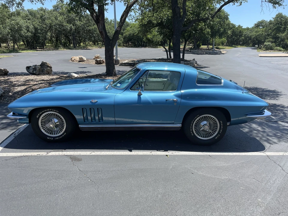 1966 Chevrolet Corvette C2 - Image 8 of 31