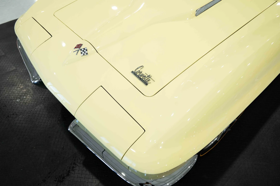 1966 Chevrolet Corvette C2 - Image 13 of 31