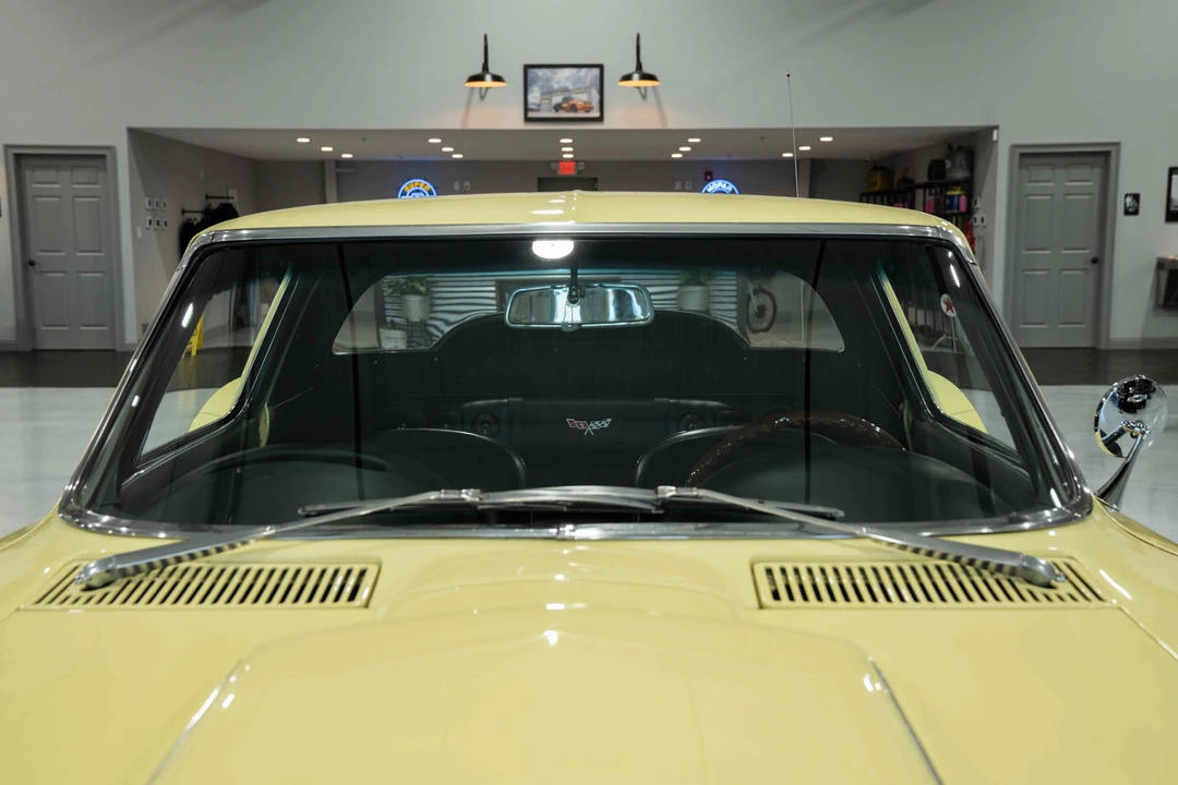 1966 Chevrolet Corvette C2 - Image 17 of 31
