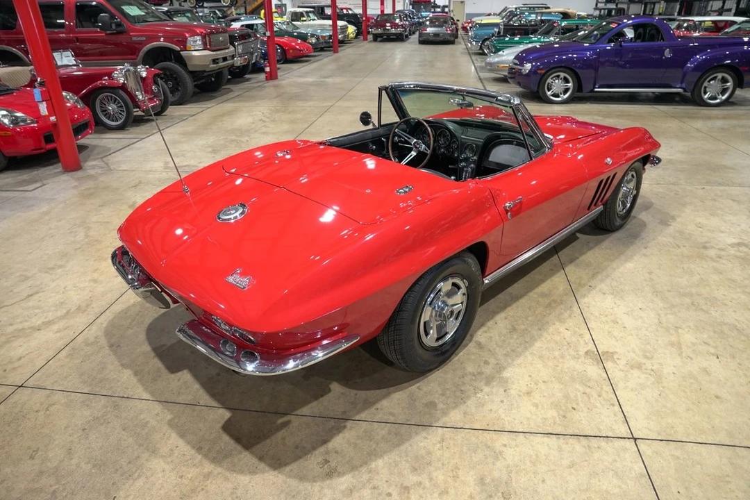 1966 Chevrolet Corvette C2 - Image 17 of 21