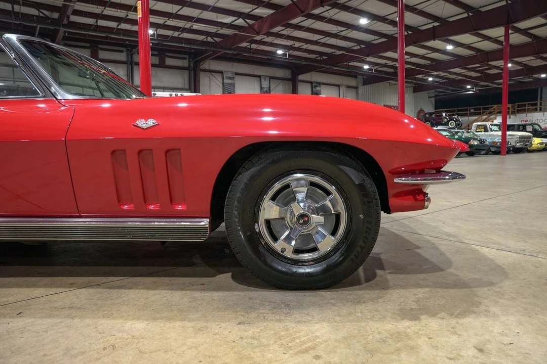 1966 Chevrolet Corvette C2 - Image 11 of 12