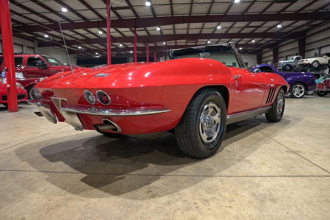 1966 Chevrolet Corvette C2 - Image 8 of 12