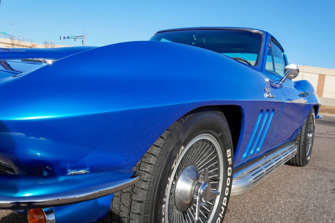 1966 Chevrolet Corvette C2 - Image 18 of 31